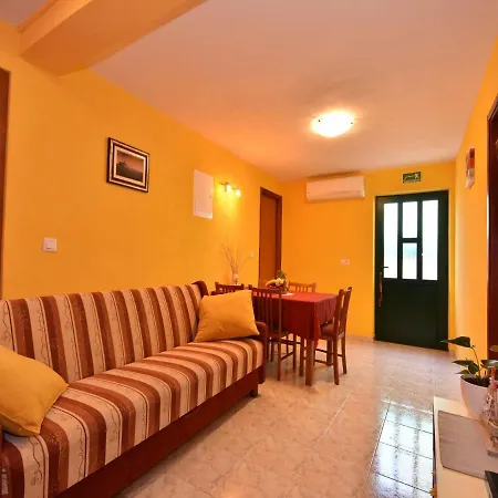 Sretan Apartment