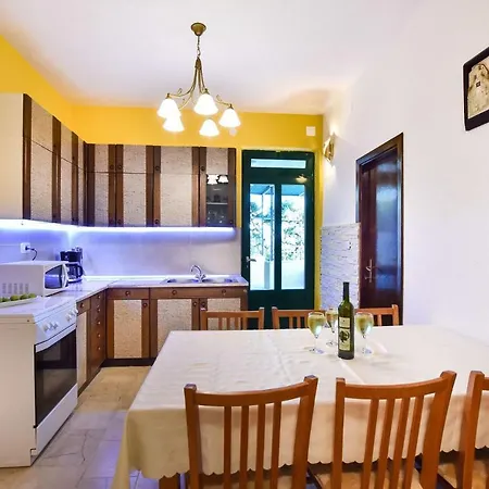 Sretan Apartment Vinišće